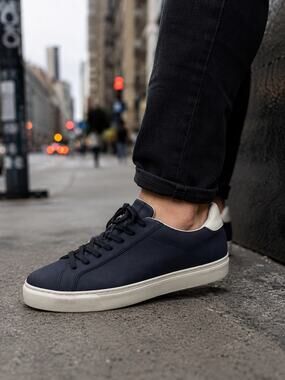 Zara Men's Black Basic lace-up sneakers made of leather. Size 12. NWOB